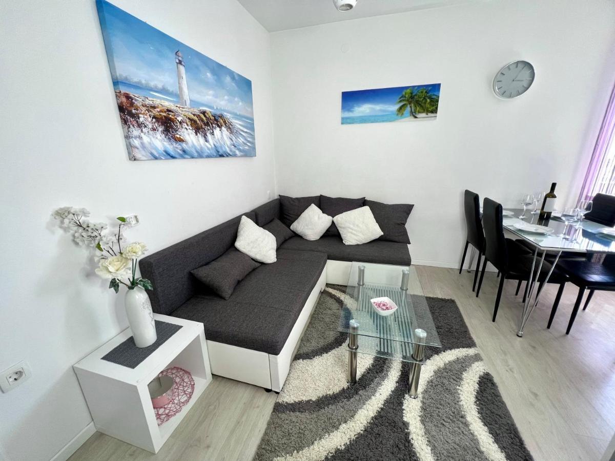 Apartment Luna Modern Sea View Split