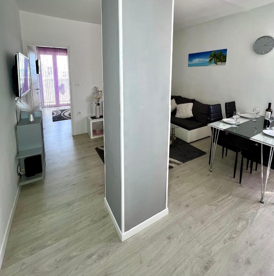 Luna Modern Sea View Apartment *