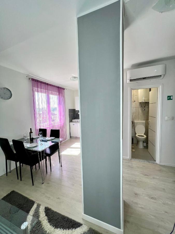 Luna Modern Sea View Apartment Split